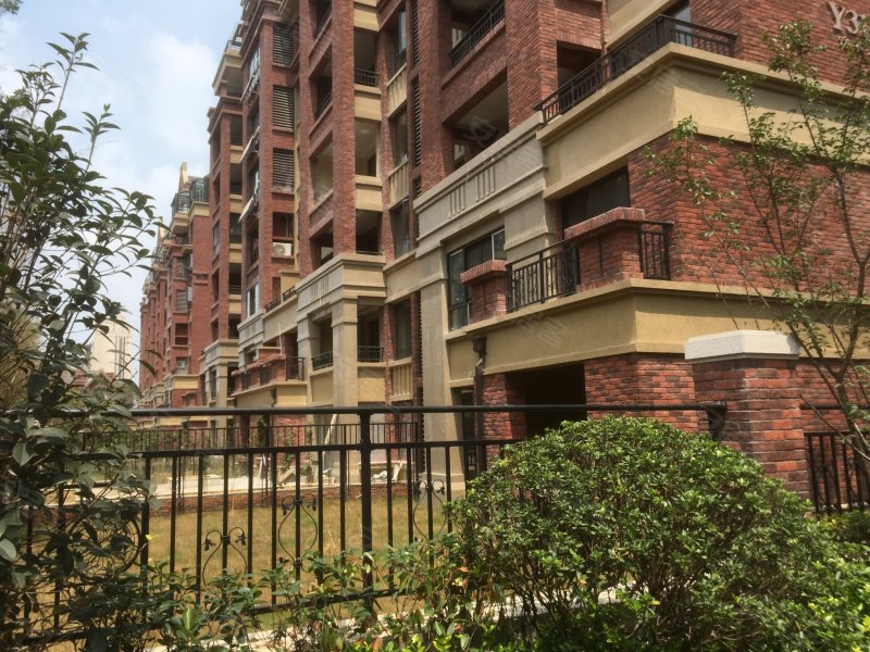 旭辉湖山源著(别墅)