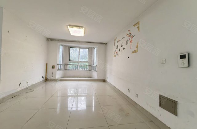 新华嘉和苑3室2厅139.5㎡69.9万二手房图片