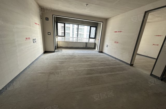 泰发祥观山悦2室2厅85㎡77万二手房图片