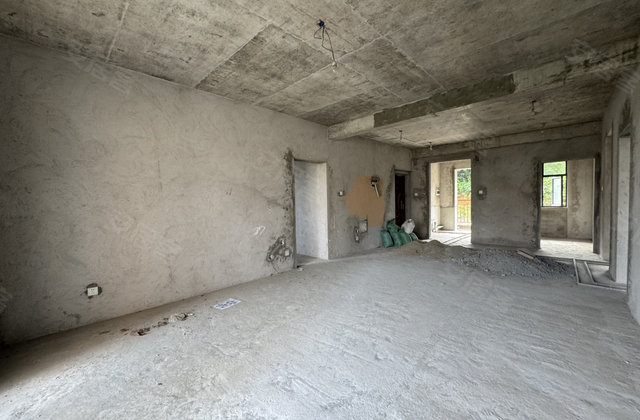 松林雅居4室2厅145㎡58万二手房图片