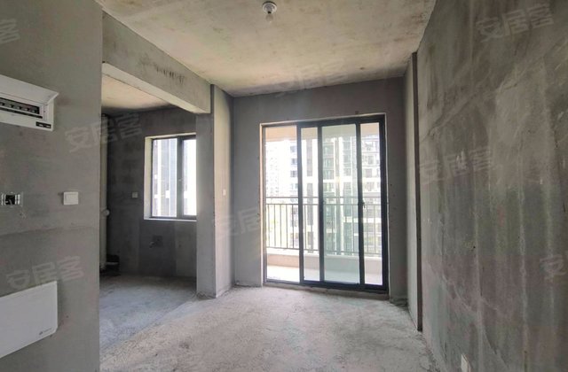 中建凤栖台4室2厅142㎡53.8万二手房图片