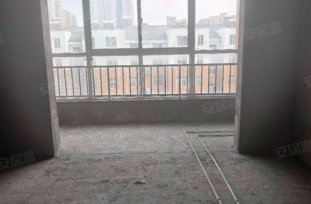 文昌苑小区3室2厅128㎡56万二手房图片