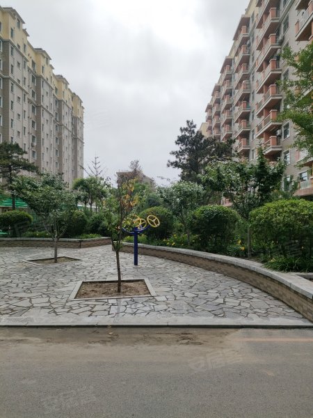 河畔花园(凌海)