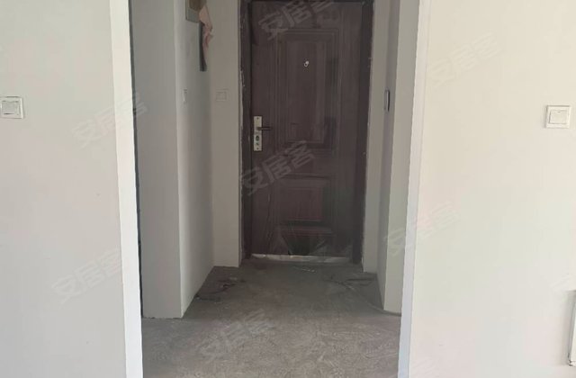 华夏苑3室2厅195㎡69万二手房图片