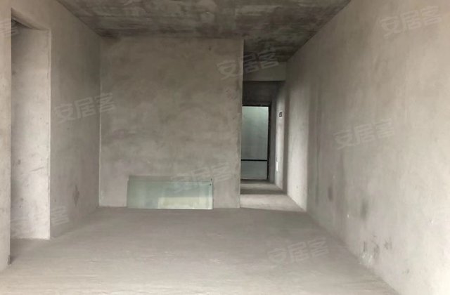 凯旋壹号4室2厅128㎡54万二手房图片