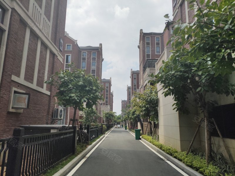 融侨观邸(别墅),厦蓉高速,近金鸡路-龙岩融侨观邸(别墅)二手房,租房