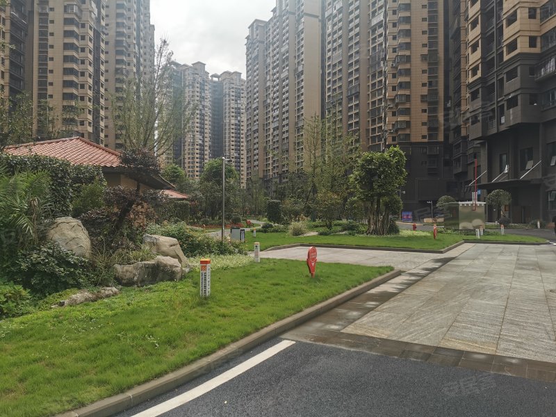 领秀江南国际社区