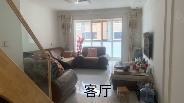 兴龙湾5室2厅3卫172㎡西140万