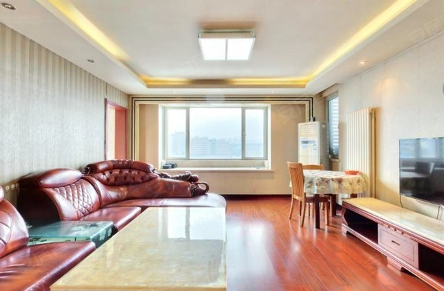 恩马文景园3室2厅146㎡350万二手房图片