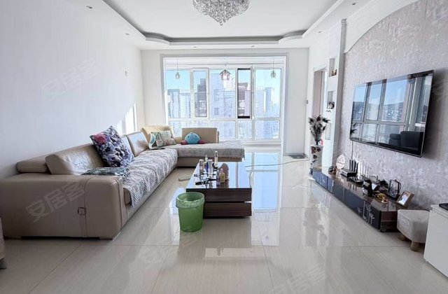 御景江山3室1厅136.9㎡41万二手房图片