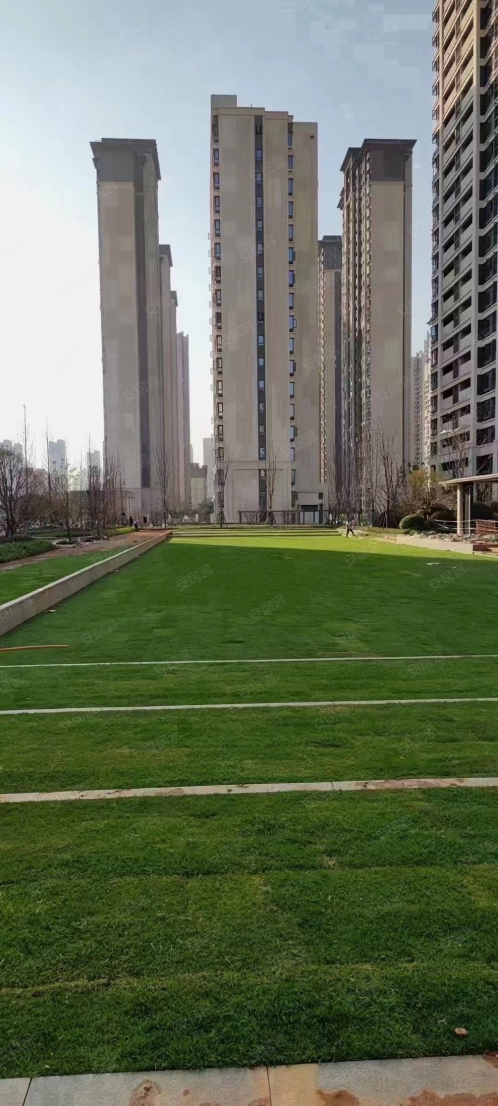 龙大名仕学府4室2厅2卫125㎡南96万