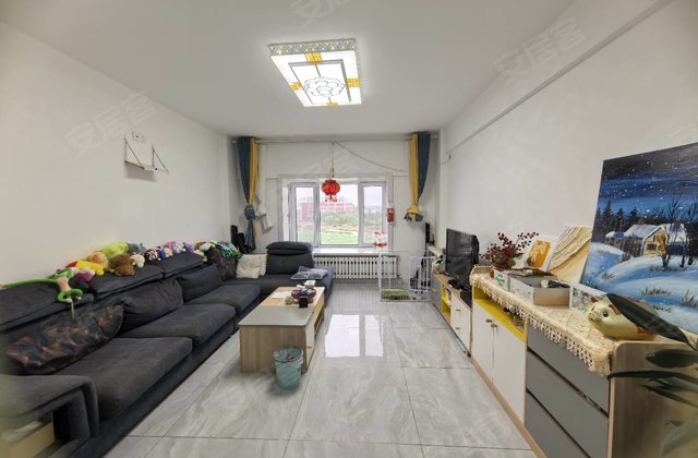 金地花园3室1厅135.5㎡75万二手房图片