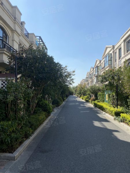 路劲上海庄园(别墅) 