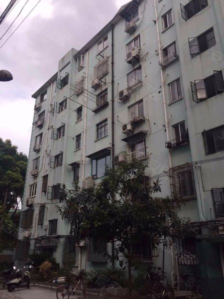 金杨新村四街坊 