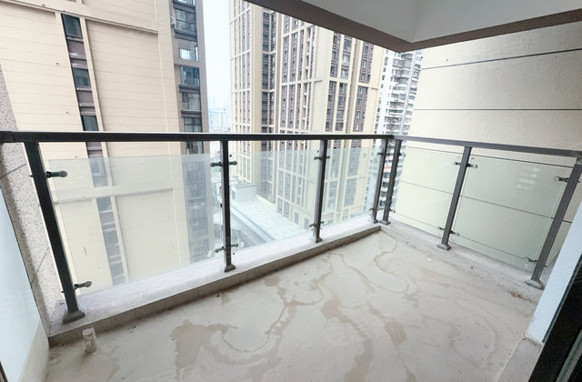 雍华阁3室2厅122㎡107万二手房图片