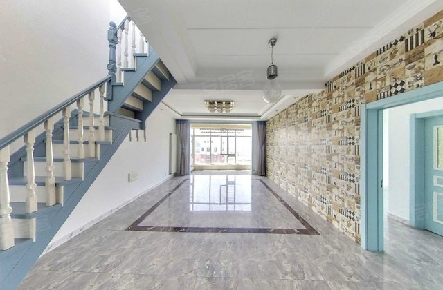 康和西岸5室3厅233㎡198万二手房图片
