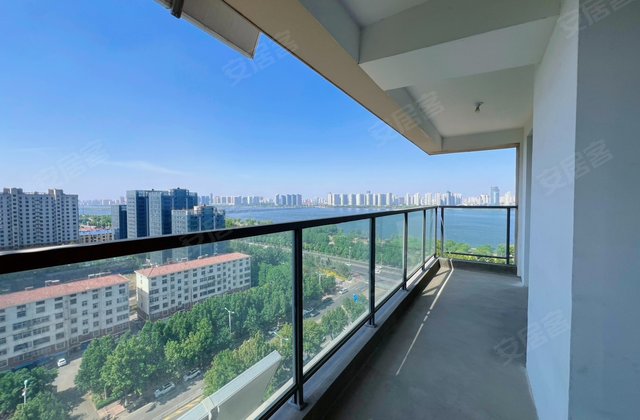 奥德滨江湾4室2厅241㎡155万二手房图片
