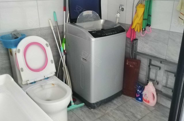 新地税小区2室2厅92㎡18万二手房图片