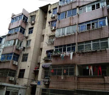 中大街33号小区