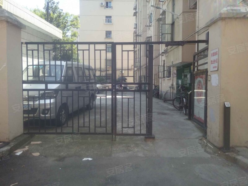 南北大街122弄小区 