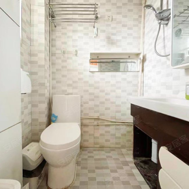 金驼小区 南北通透 欢迎来看房!价格可议