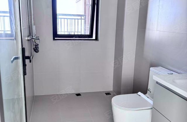 中央公园3室2厅119㎡76万二手房图片