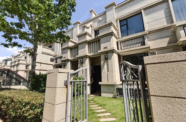 中天云海花都5室2厅200㎡145万二手房图片