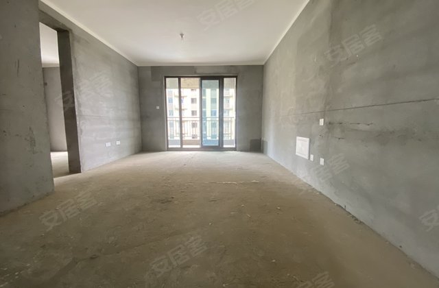 雍河尚院(公寓住宅)4室2厅127㎡43.5万二手房图片