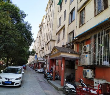 东方京城B区