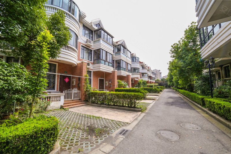 世华佳苑(公寓住宅)