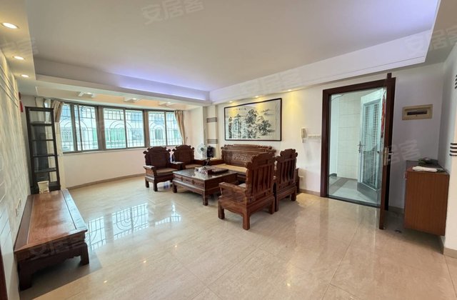 龙珠花园3室2厅119.2㎡65.5万二手房图片