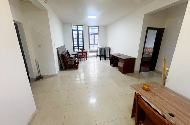 新里梵顿公馆凡尔赛区2室2厅82.79㎡85万二手房图片