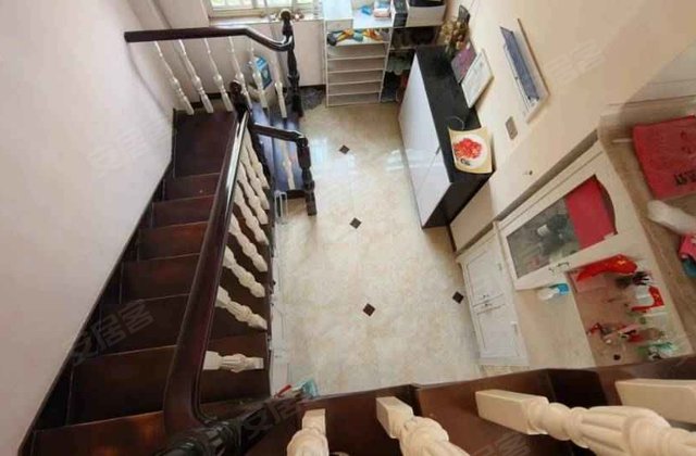 华城盛景迎秀苑4室2厅200㎡76万二手房图片