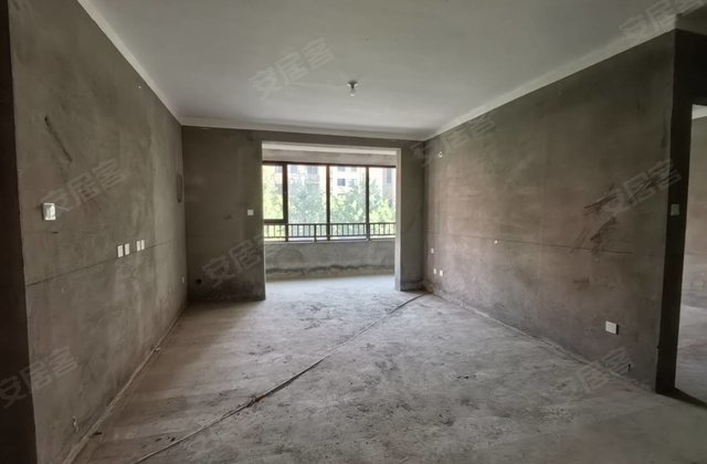 建业世和府4室2厅141㎡140万二手房图片