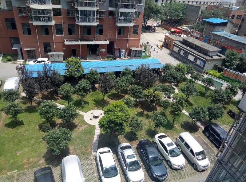 鹏程中泰花园,堤东街1号