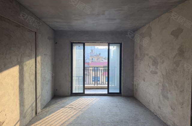 金源麒麟广场3室2厅110㎡65.8万二手房图片