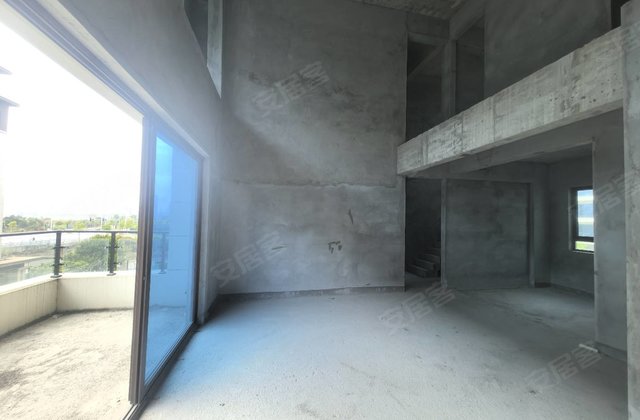 碧桂园凤凰湾4室2厅250㎡139.8万二手房图片
