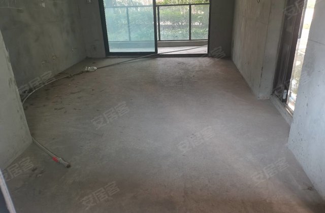 鸿山金域翡翠3室2厅100㎡81.8万二手房图片