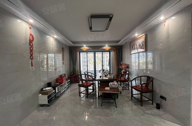 隆盛御湖湾3室2厅112.8㎡118万二手房图片