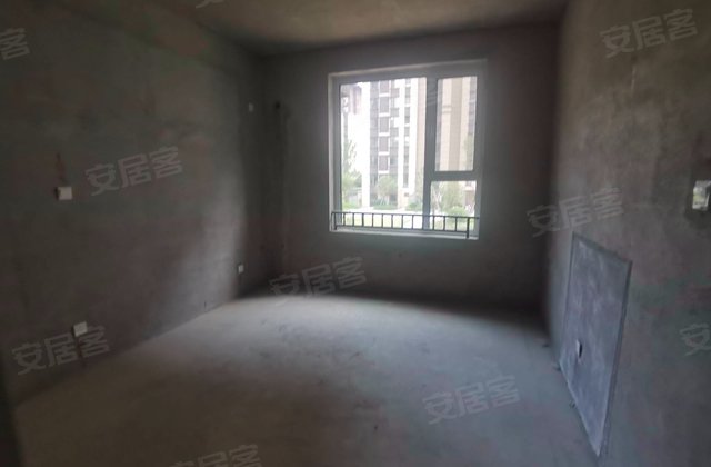 龙脉御府3室2厅136㎡50万二手房图片