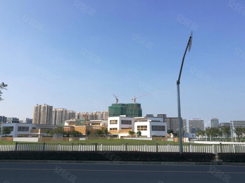 绿地海域苏河源(一期别墅) 