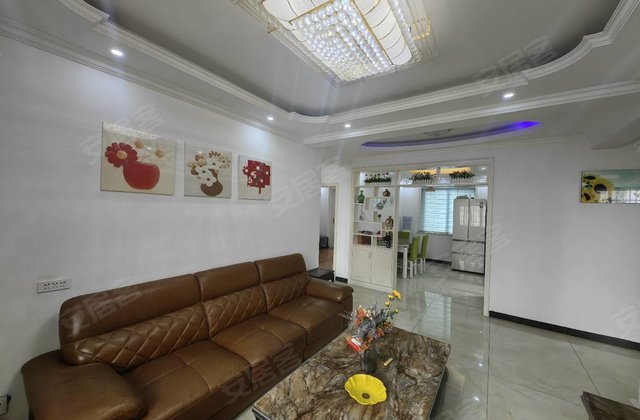 中环国际仕府3室2厅110㎡47万二手房图片