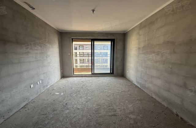 融创国宝宸院3室2厅107㎡55万二手房图片