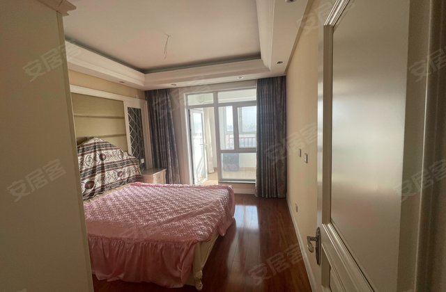 塞纳荣府4室2厅180.82㎡160万二手房图片