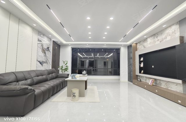 京汉新城(二期)3室2厅144.15㎡89.6万二手房图片