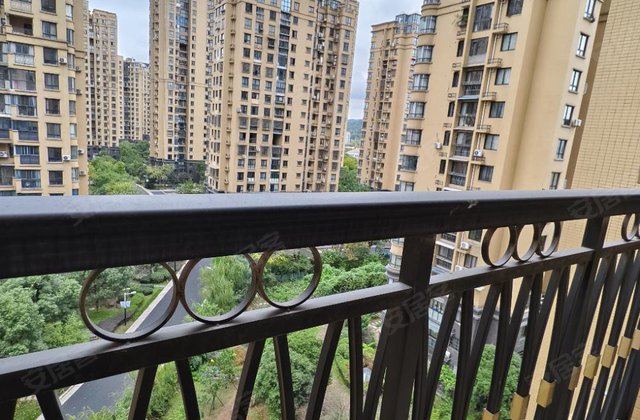 国鑫七星亚龙湾4室2厅129㎡160万二手房图片