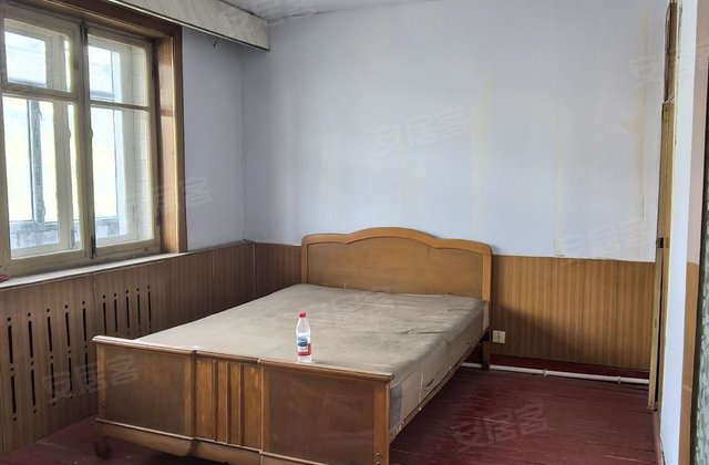 行署50号楼3室1厅107㎡19万二手房图片
