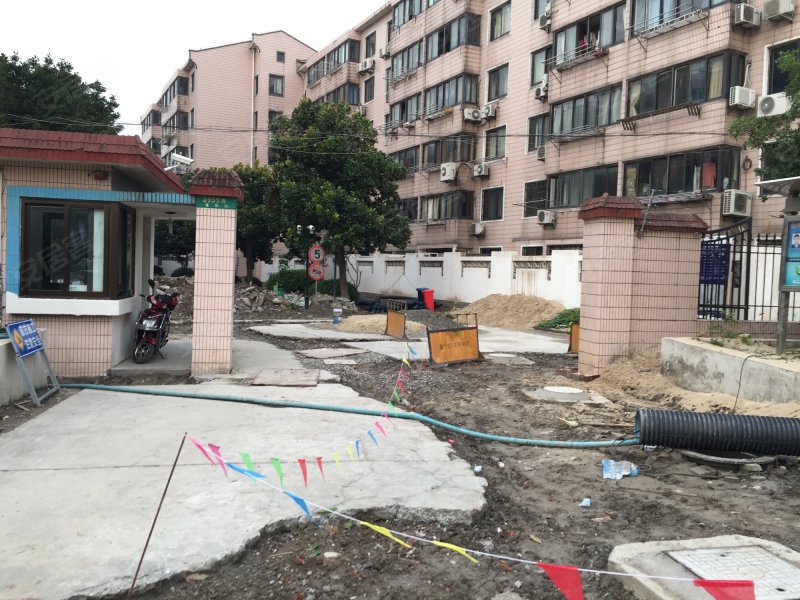 鲁陈路3955弄小区 