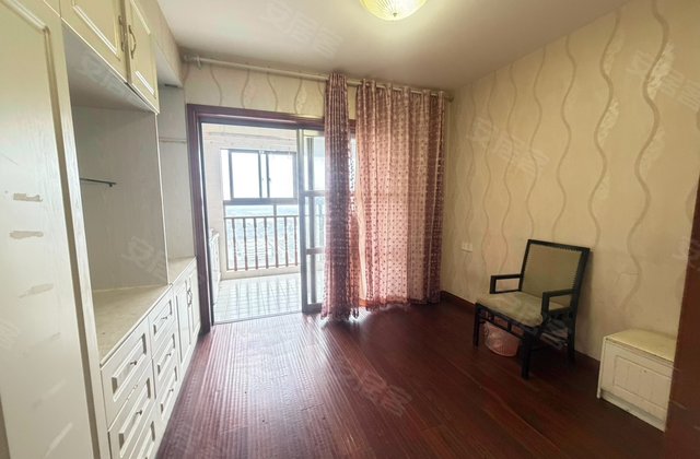 东恒盛国际公馆3室1厅87.5㎡88.8万二手房图片