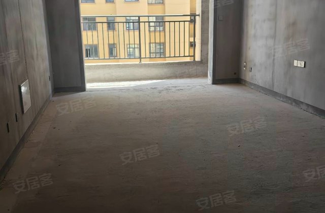 亿隆阳光小镇丰华园3室2厅128㎡83万二手房图片